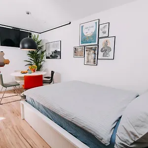  Appartement Hanna's With Free Parking